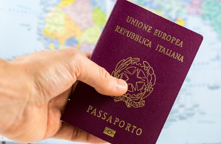Quanto costa fare un passaporto