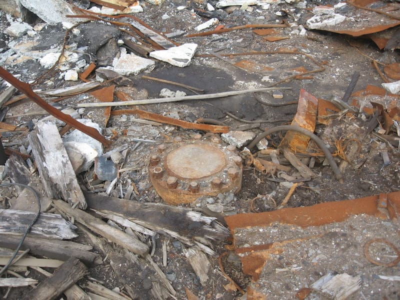 il buco del sito di kola come appare oggi in stato di abbandono